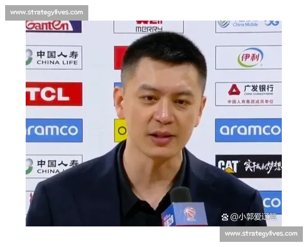 张镇麟离辽篮三因：杨鸣战术失配 上海锋线成引力场